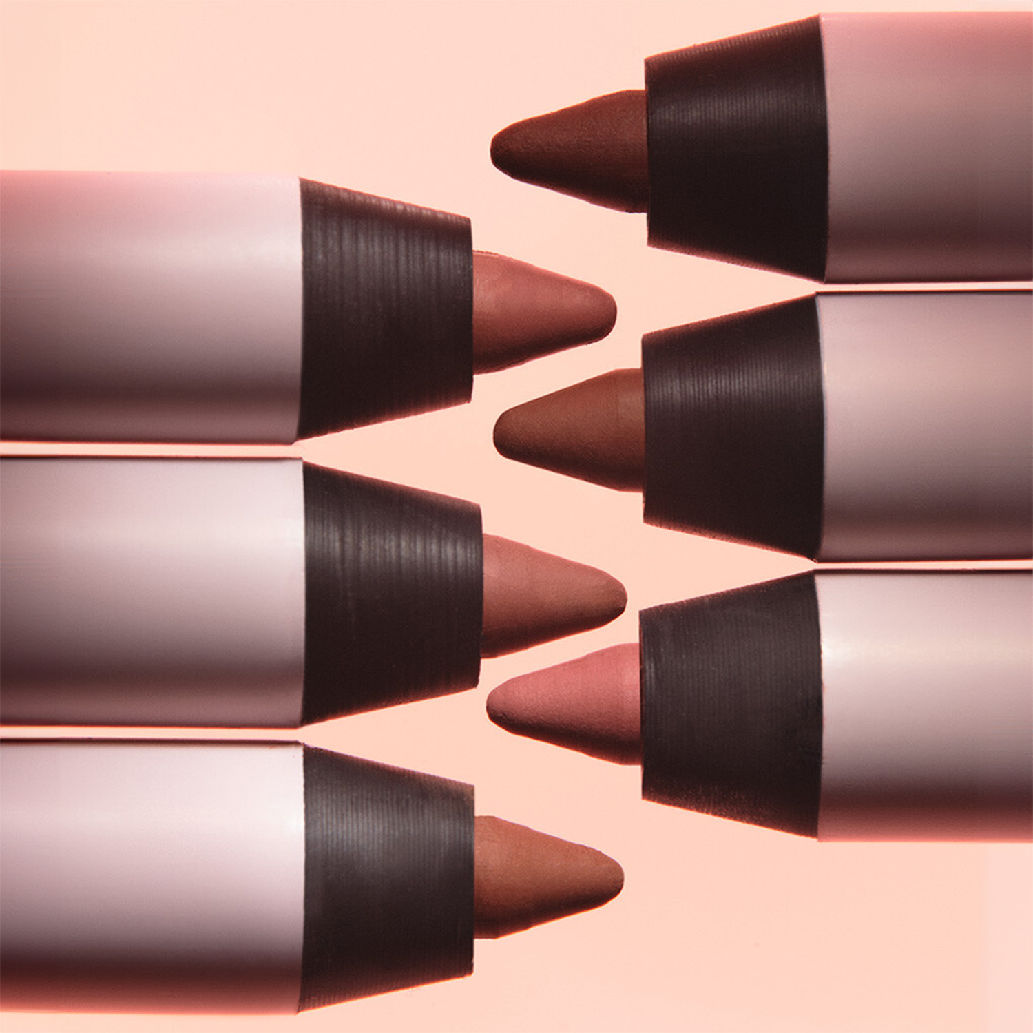 KYLIE PLUMPING LIP LINER (DELINEADOR PARA LABIOS)